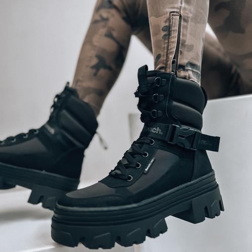 Deichmann-1_9.JPG