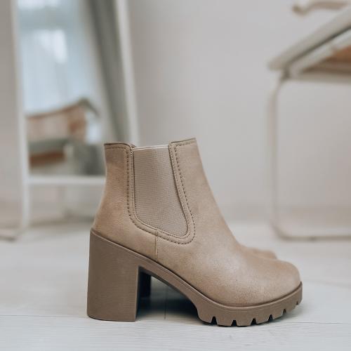 Deichmann-3_6.JPG