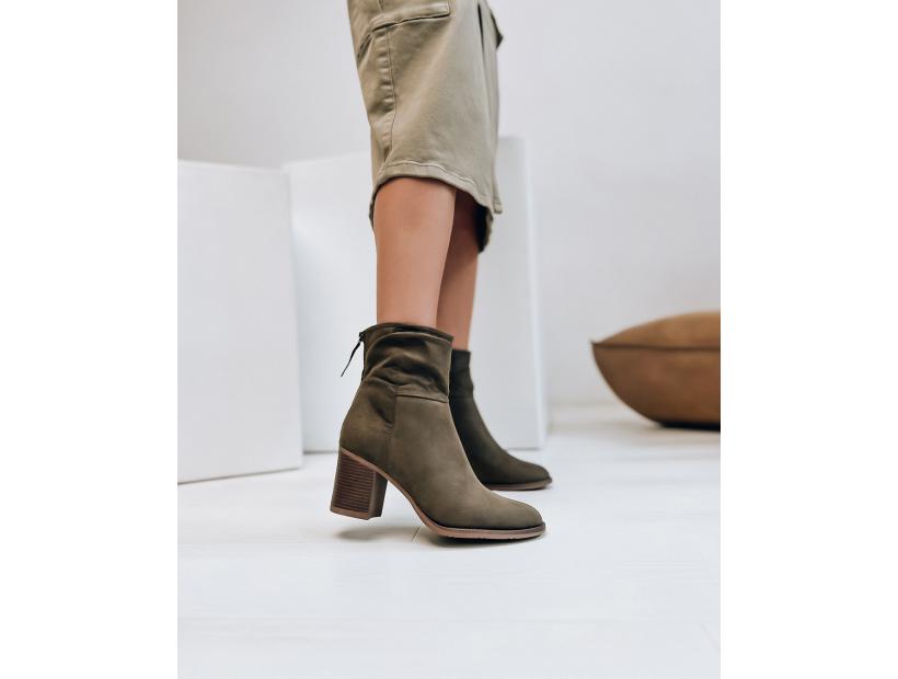 Deichmann-2_6.JPG